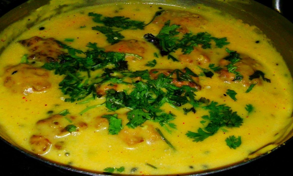 Punjabi Kadhi Pakora Recipe