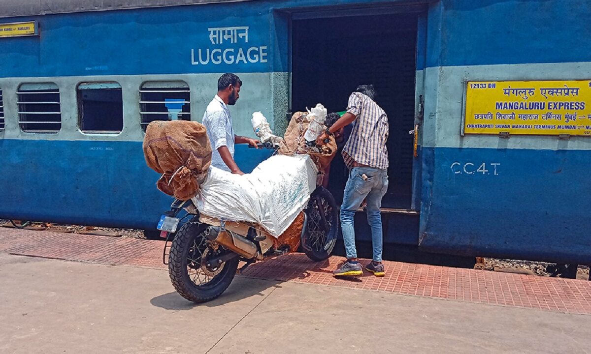 Vehicle Transport in Railways