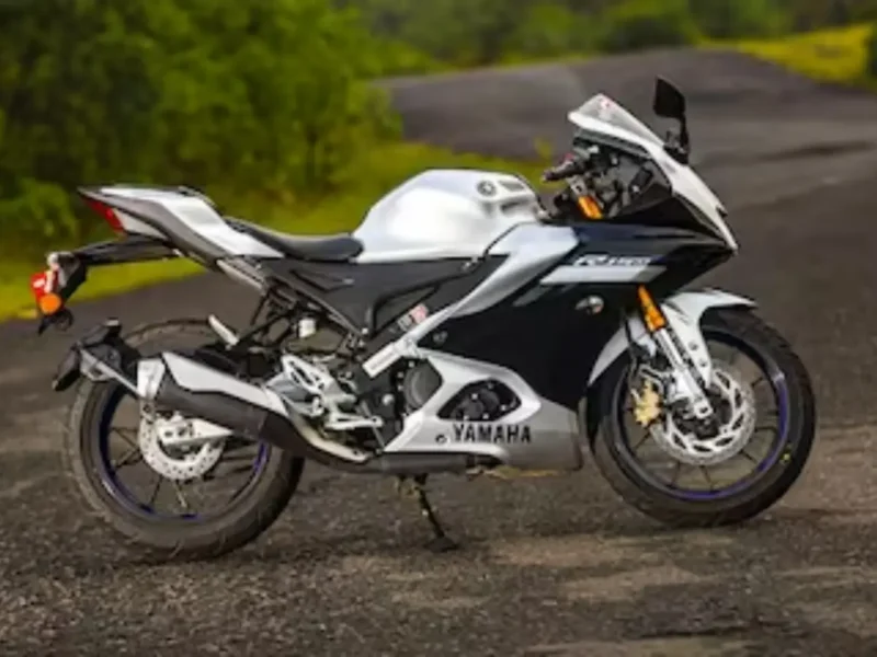 Yamaha R15 Bike