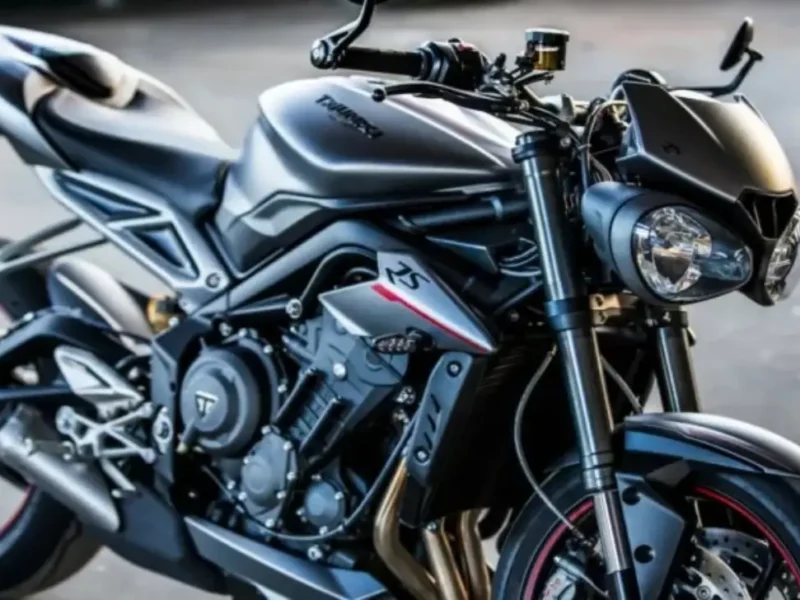 Triumph Triple R