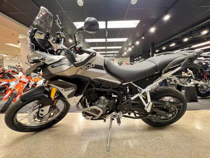 Triumph Tiger 900