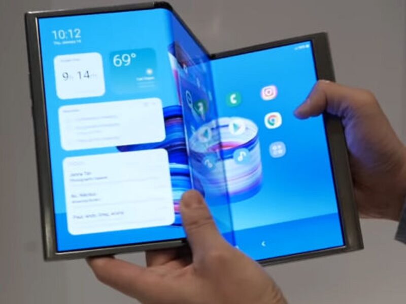 Samsung Foldable Tablet and Laptop