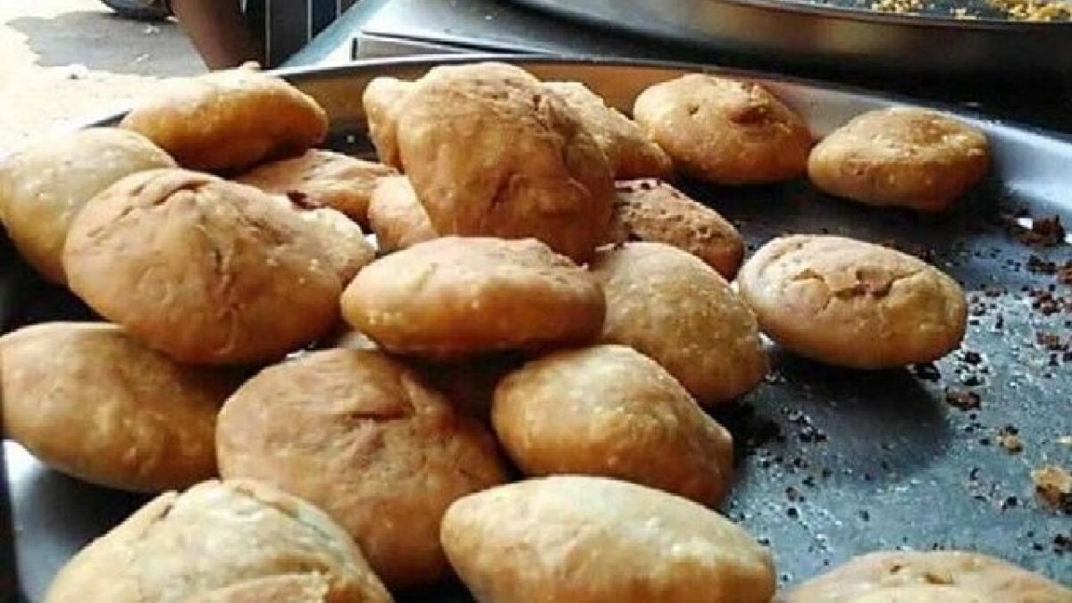 People Eat Kachori Worth rs 15 lakh Every Day In Rajasthan