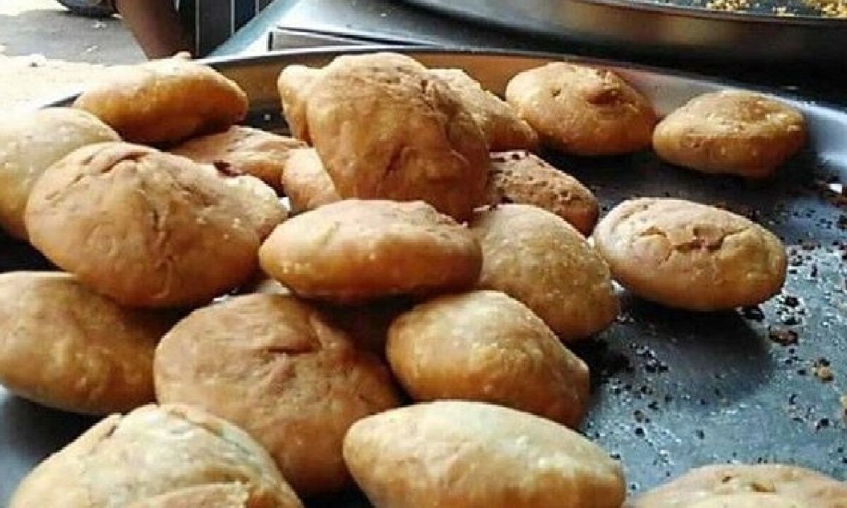 People Eat Kachori Worth rs 15 lakh Every Day In Rajasthan