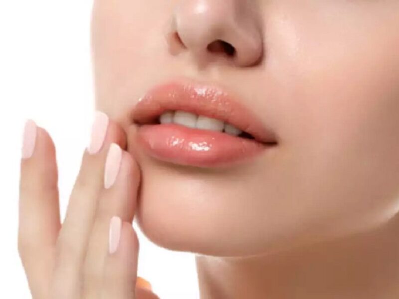 Remove blackness of lips