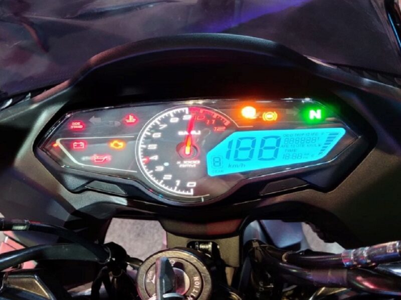 bajaj pulsar ns250