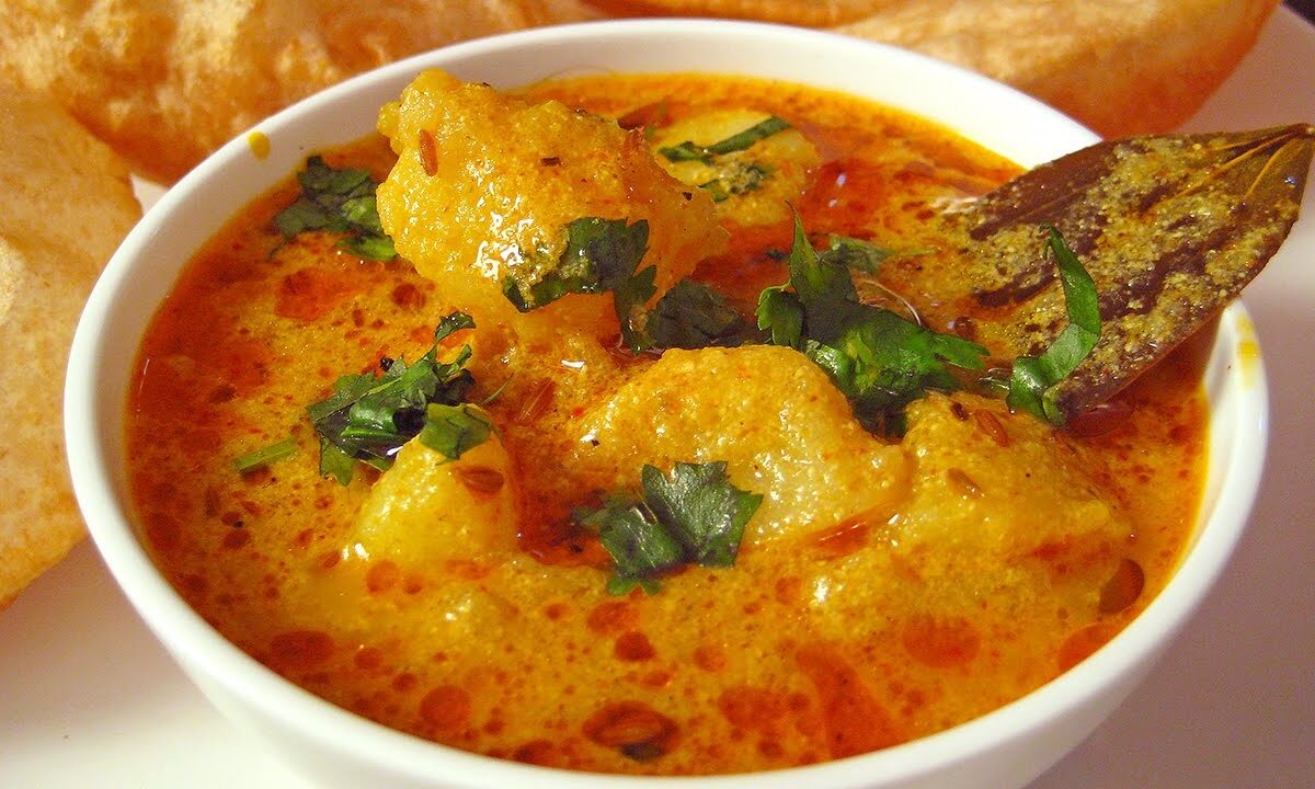 curd potato curry