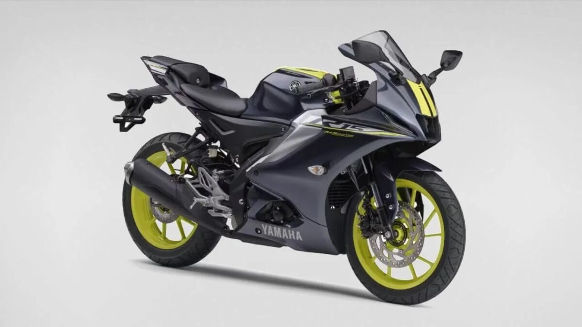 Yamaha R15