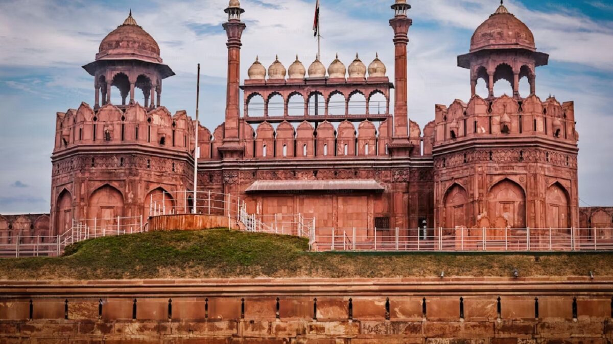 Lahori Gate of red fort