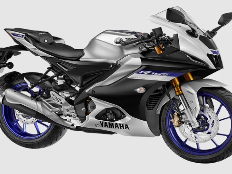 Yamaha R15M