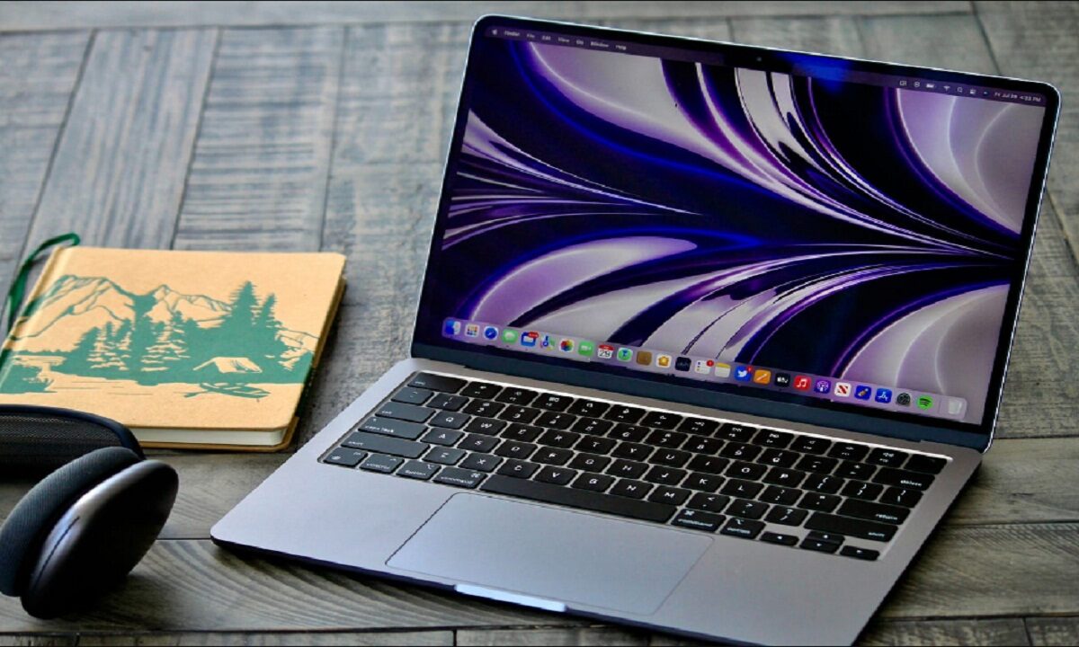 MacBook Air M2