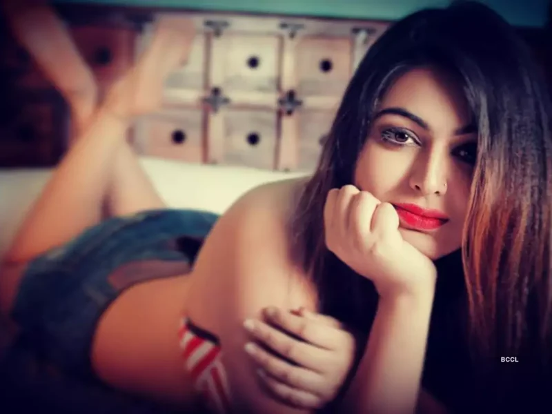 Shafaq Naaz photo and video