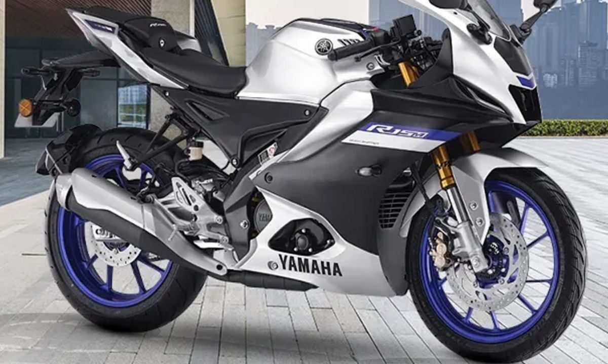 Yamaha R15