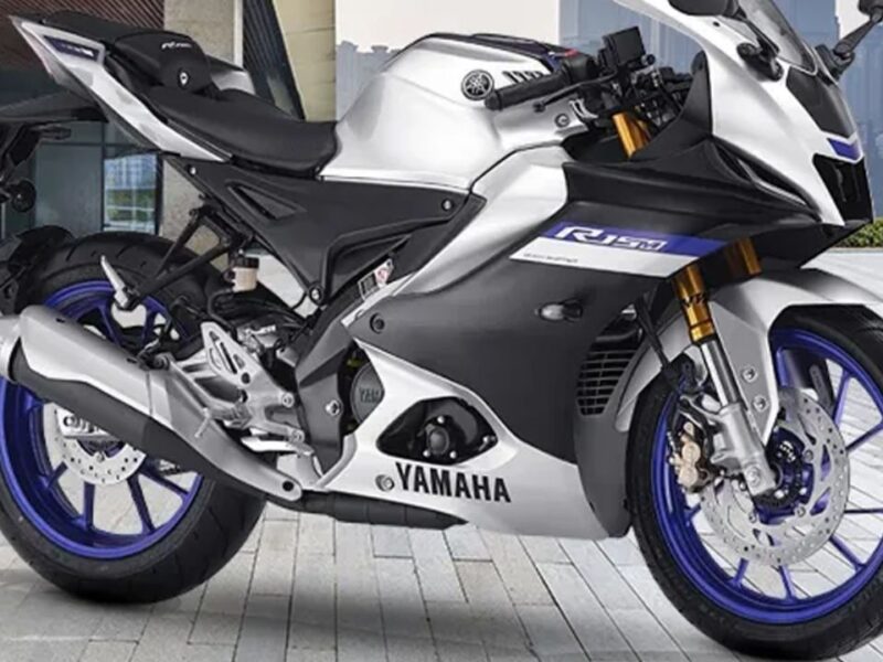 Yamaha R15