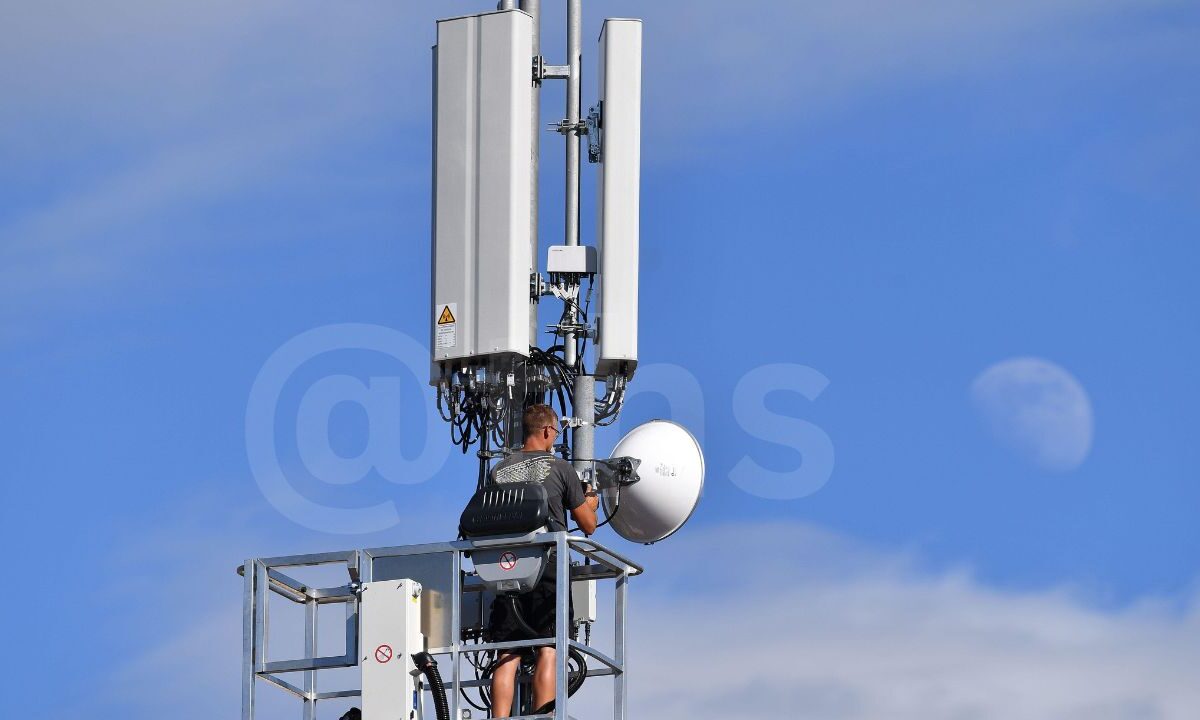 mobile tower