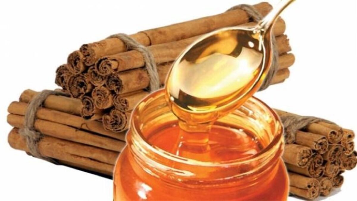 cinnamon in honey