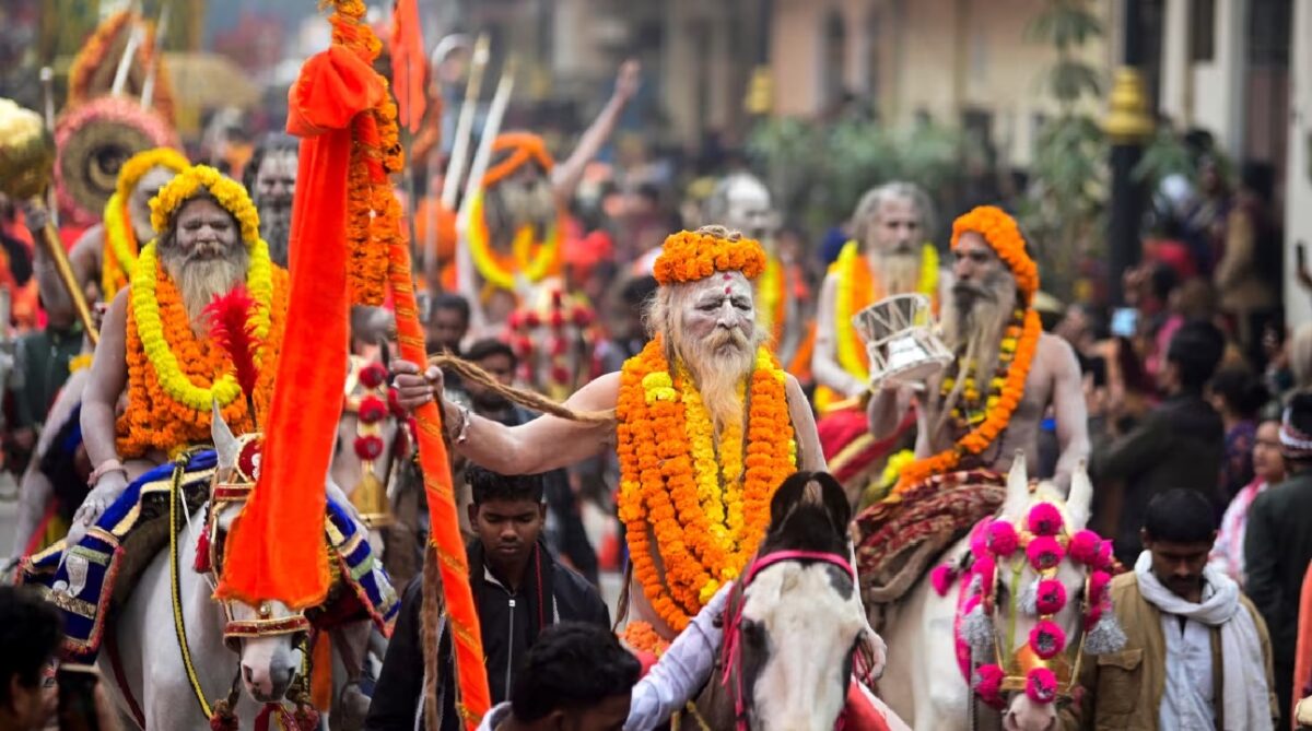 17 adornments of Naga Sadhu before the royal bath