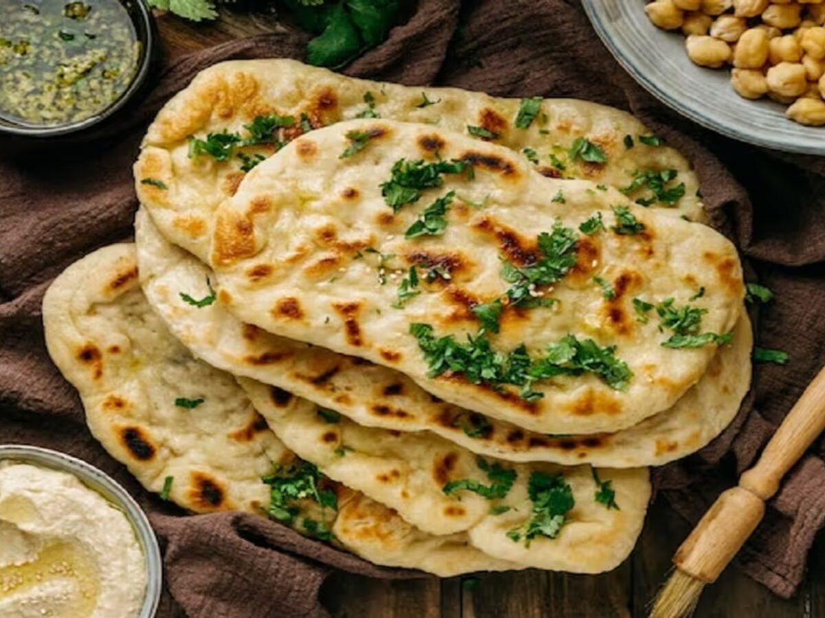 Naan Recipe In Hindi